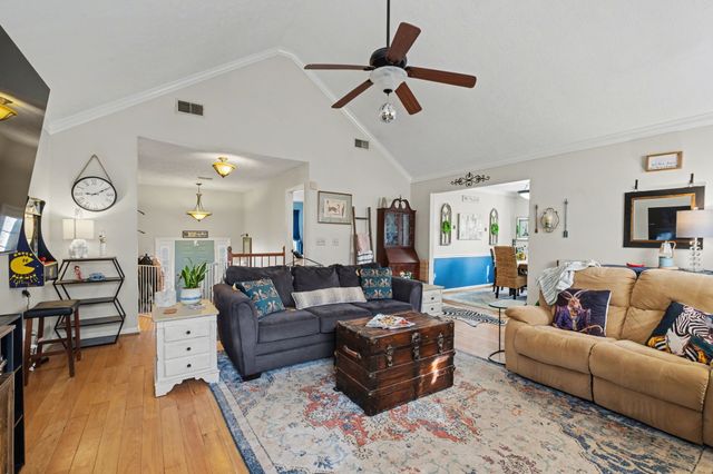 1109 Mistletoe Cir, Hermitage, TN 37076