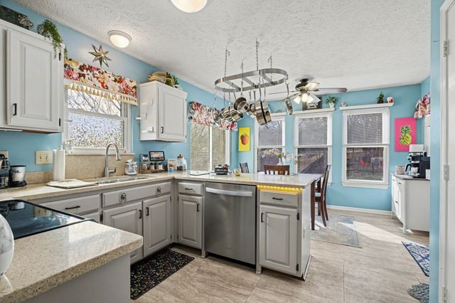 1109 Mistletoe Cir, Hermitage, TN 37076