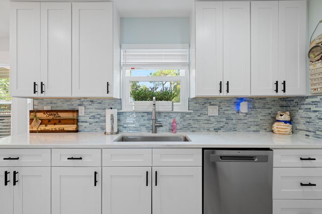 159 Shore Line Drive, Mary Esther, FL 32569