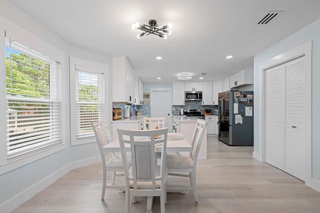 159 Shore Line Drive, Mary Esther, FL 32569