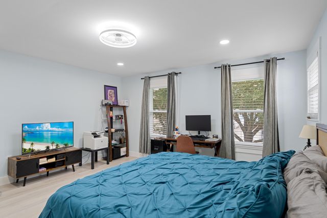 159 Shore Line Drive, Mary Esther, FL 32569