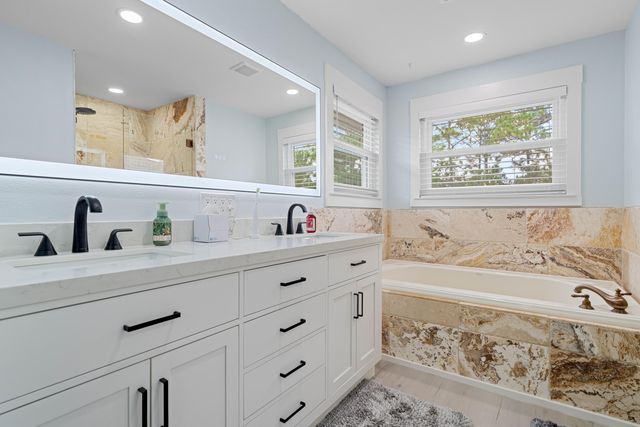 159 Shore Line Drive, Mary Esther, FL 32569