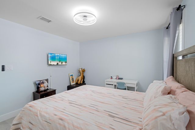 159 Shore Line Drive, Mary Esther, FL 32569