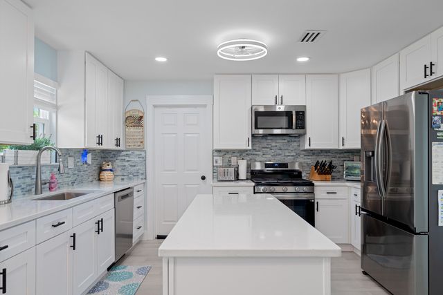 159 Shore Line Drive, Mary Esther, FL 32569