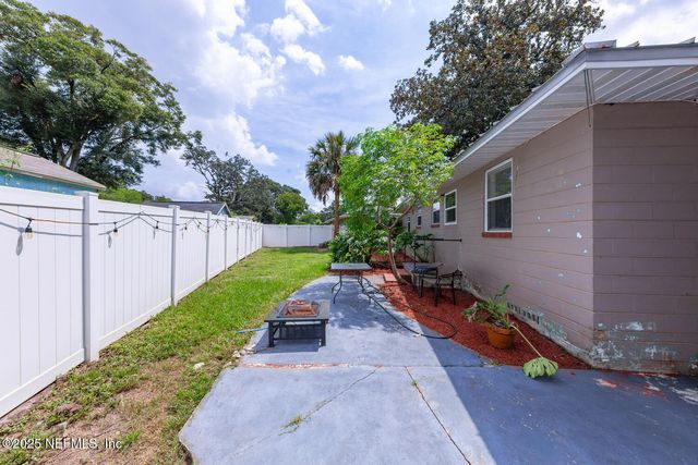 8309 CALENTO Street, Jacksonville, FL 32211