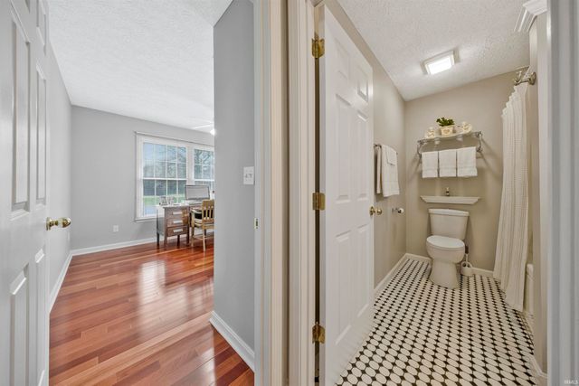 10166 Marquette Street, Newburgh, IN 47630