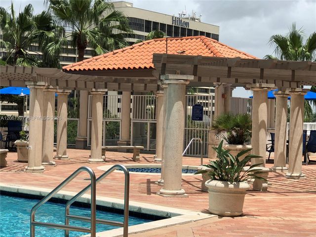 5077 NW 7th Street PH11, Miami, FL 33126