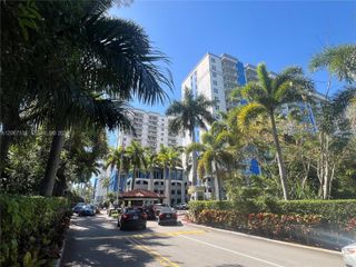 5077 NW 7th Street PH11, Miami, FL 33126