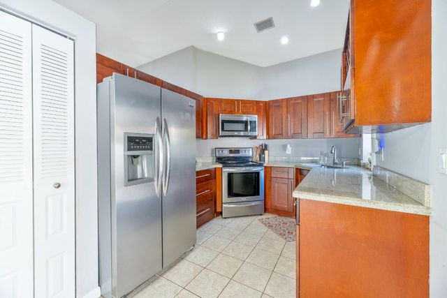 1347 Seagrape, Weston, FL 33326