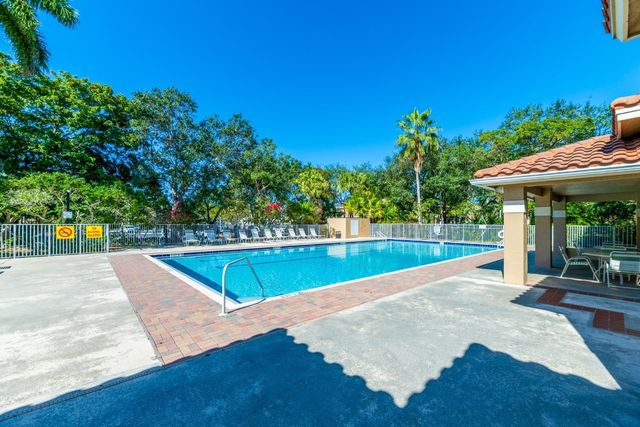 1347 Seagrape, Weston, FL 33326