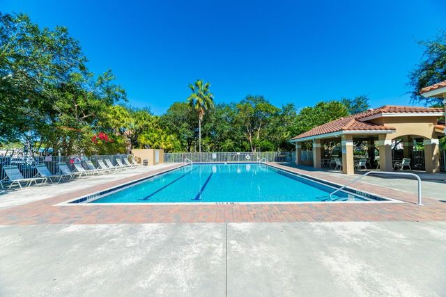 1347 Seagrape, Weston, FL 33326