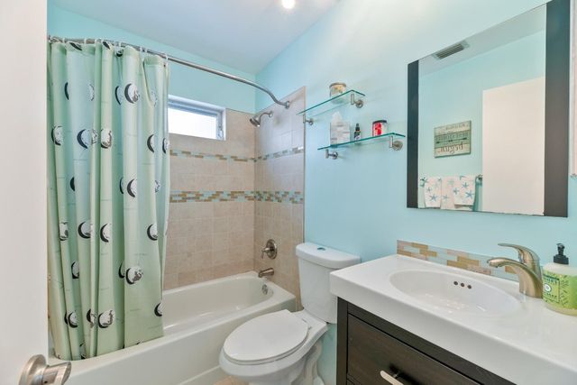 1347 Seagrape, Weston, FL 33326