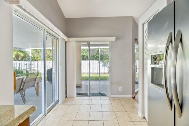 1347 Seagrape, Weston, FL 33326