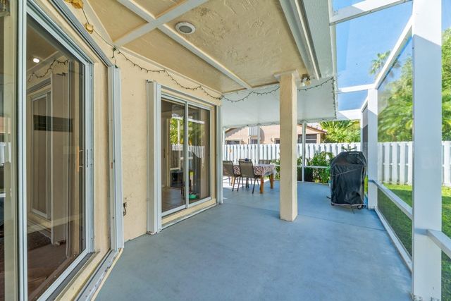 1347 Seagrape, Weston, FL 33326