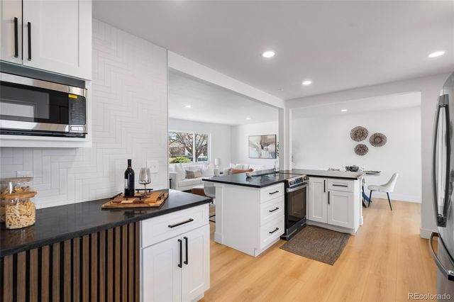 1229 Dearborn, Aurora, CO 80011