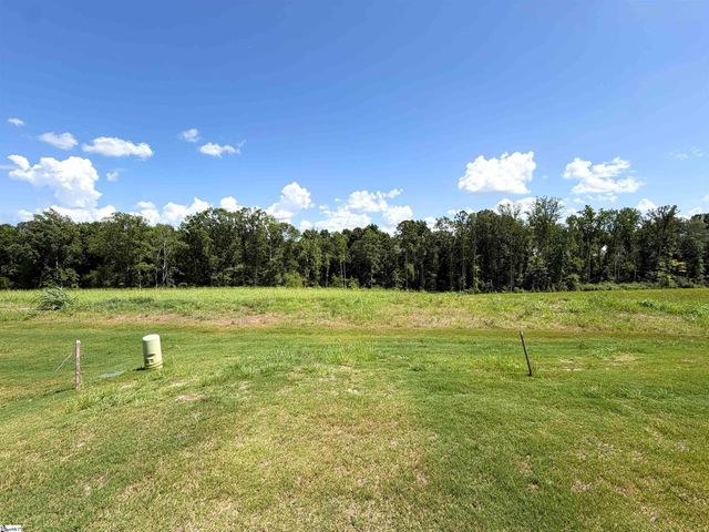 1294 Westgate Village Drive, Spartanburg, SC 29301