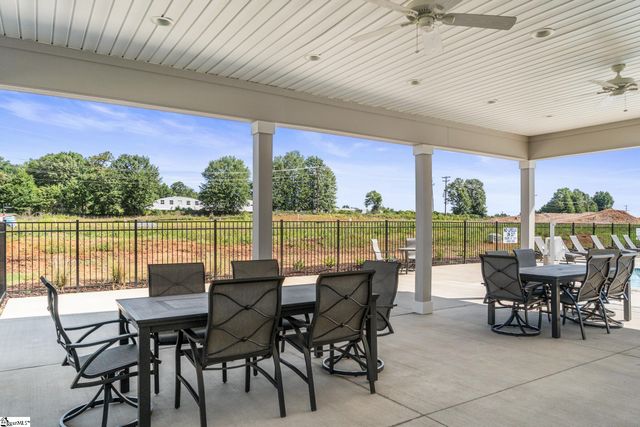 1294 Westgate Village Drive, Spartanburg, SC 29301