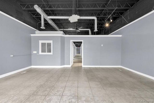 29525 Ford Road, Garden City, MI 48135