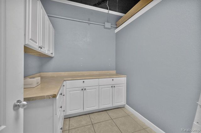 29525 Ford Road, Garden City, MI 48135
