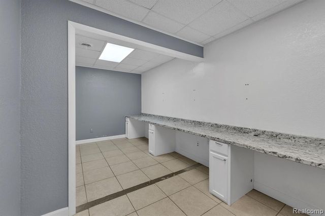 29525 Ford Road, Garden City, MI 48135