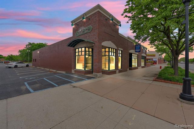 29525 Ford Road, Garden City, MI 48135