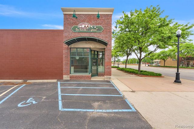 29525 Ford Road, Garden City, MI 48135