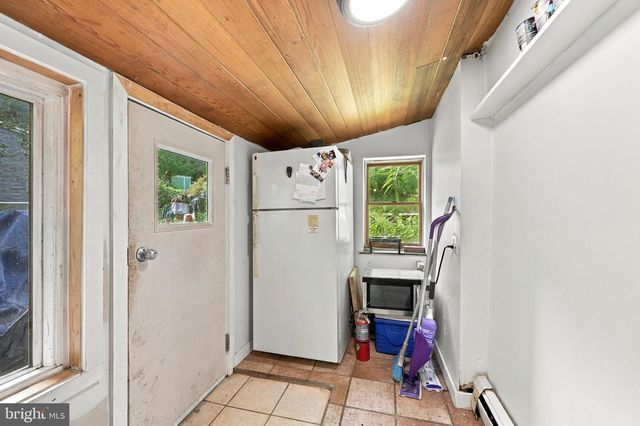 361 PARKMOUNT RD, Media, PA 19052