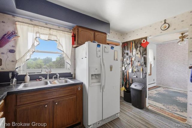 10431 Davison Road, Davison, MI 48423