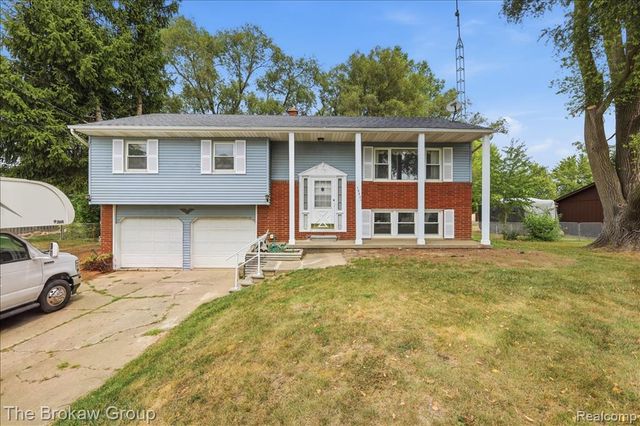 10431 Davison Road, Davison, MI 48423
