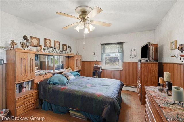 10431 Davison Road, Davison, MI 48423
