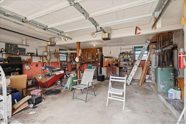 10431 Davison Road, Davison, MI 48423