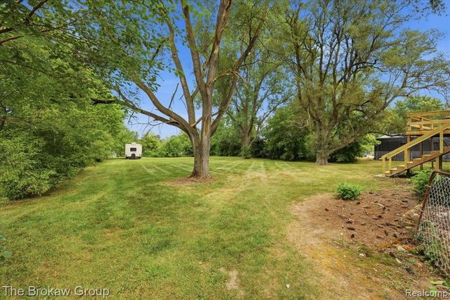 10431 Davison Road, Davison, MI 48423