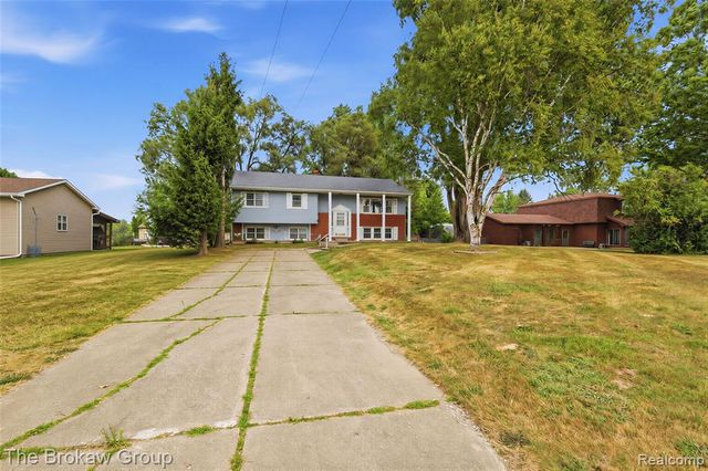 10431 Davison Road, Davison, MI 48423