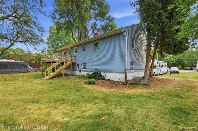 10431 Davison Road, Davison, MI 48423