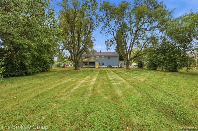 10431 Davison Road, Davison, MI 48423