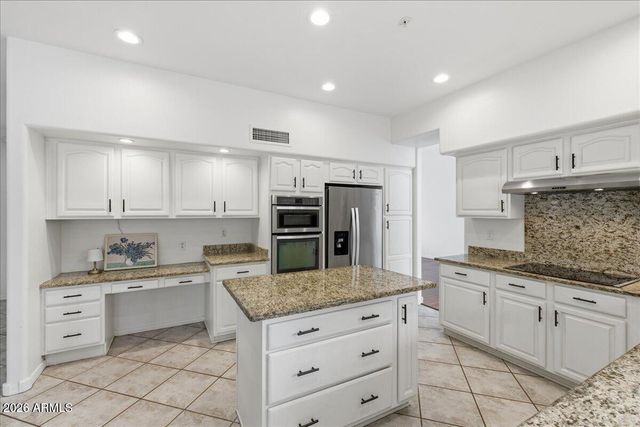 11187 E OBERLIN Way, Scottsdale, AZ 85262