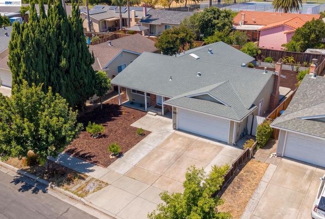 1486 Scaraway Dr, San Jose, CA 95132