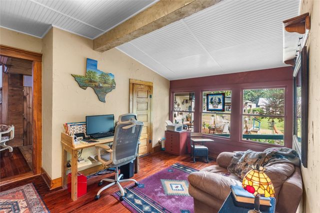 303 Market Street, Honey Grove, TX 75446