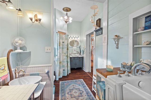 303 Market Street, Honey Grove, TX 75446