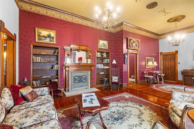 303 Market Street, Honey Grove, TX 75446