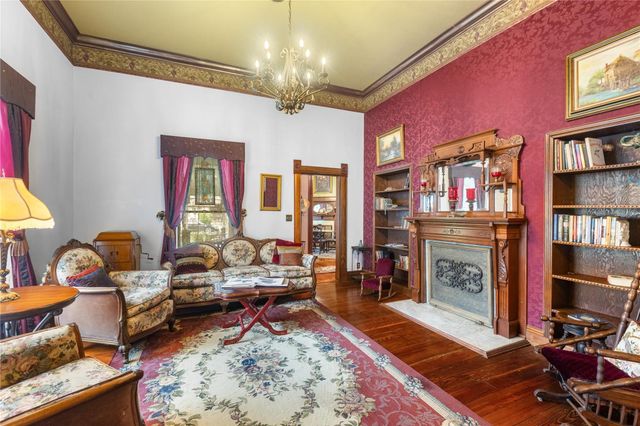 303 Market Street, Honey Grove, TX 75446