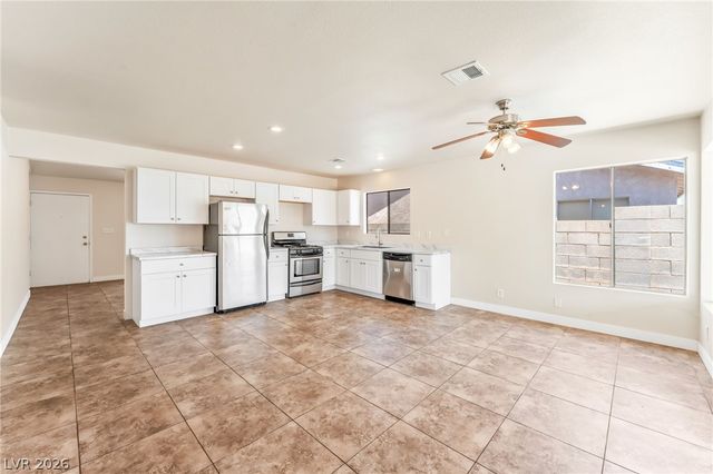 1805 Starbuck Drive, Las Vegas, NV 89108