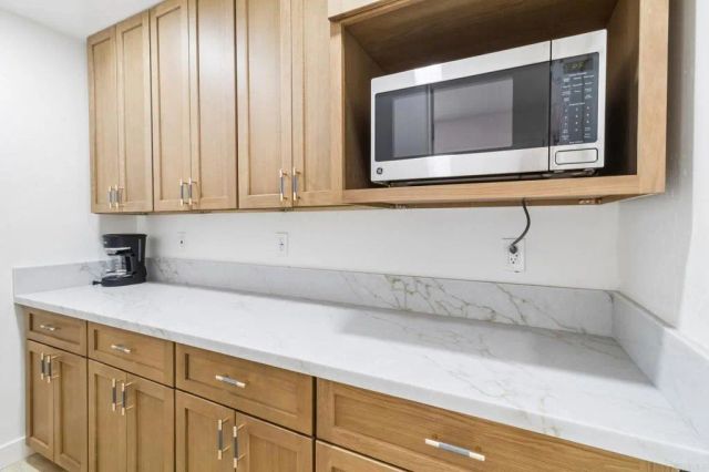 1329 Park Hill Lane, Escondido, CA 92025