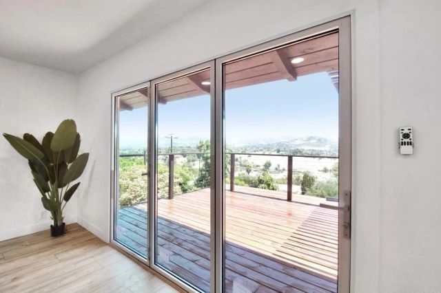 1329 Park Hill Lane, Escondido, CA 92025