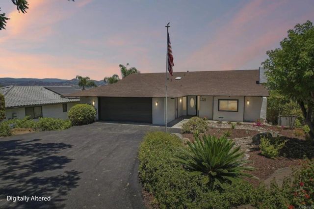 1329 Park Hill Lane, Escondido, CA 92025