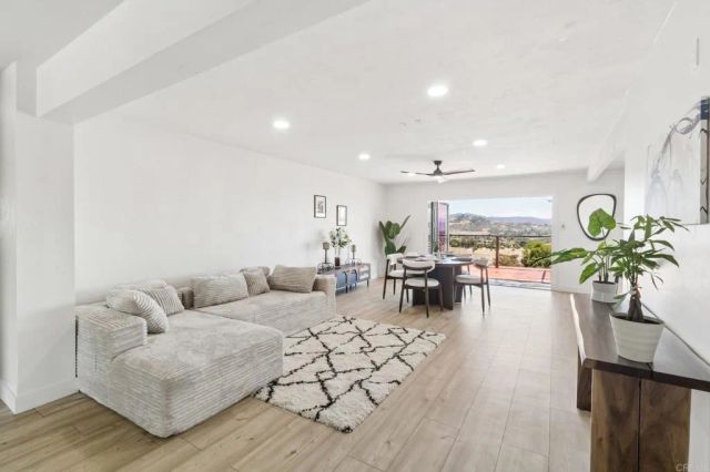 1329 Park Hill Lane, Escondido, CA 92025