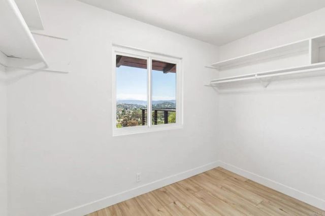 1329 Park Hill Lane, Escondido, CA 92025