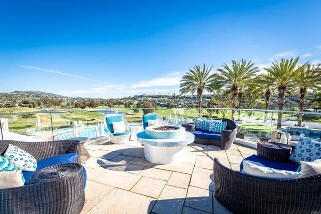 7310 Estrella De Mar Road 6, Carlsbad, CA 92009