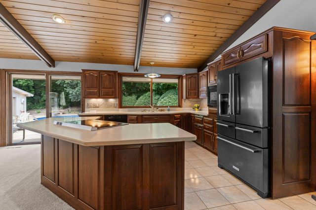 7105 Gleason Road, Edina, MN 55439