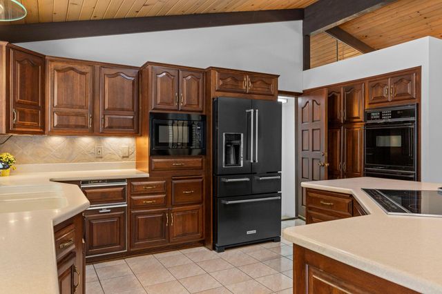 7105 Gleason Road, Edina, MN 55439